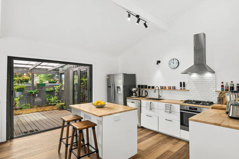 2 Roe Street, Moss Vale, NSW 2577