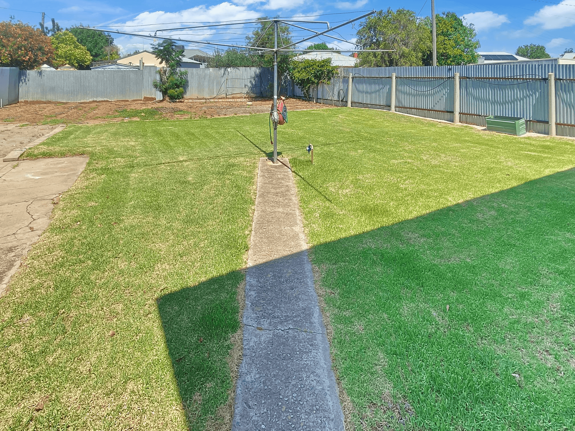 1 Carabeen Ave, LEETON, NSW 2705