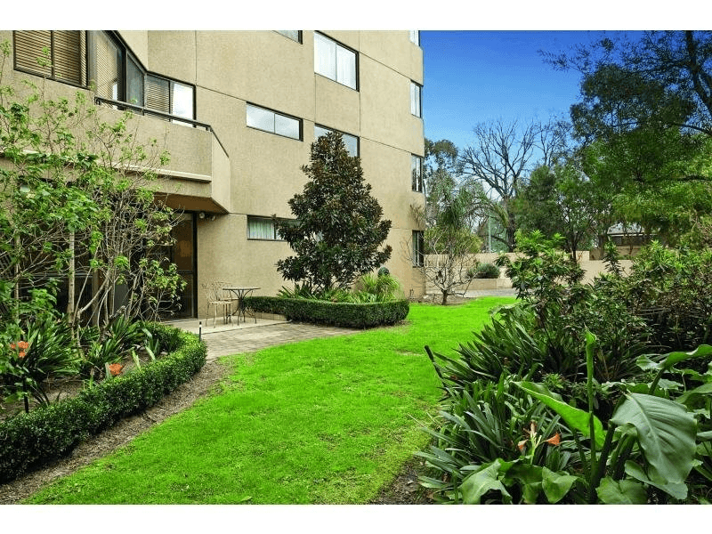 16/27 Queens Road, Melbourne, VIC 3004