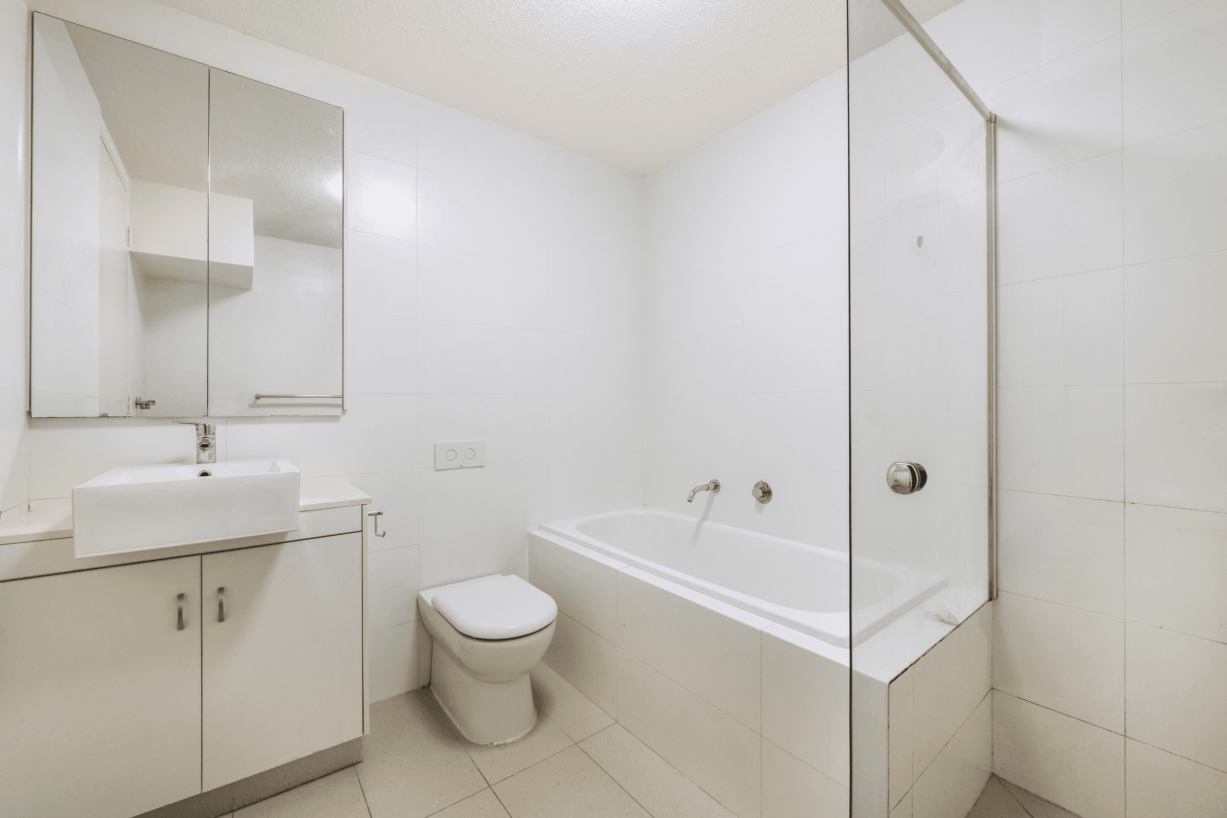 16/27 Queens Road, Melbourne, VIC 3004