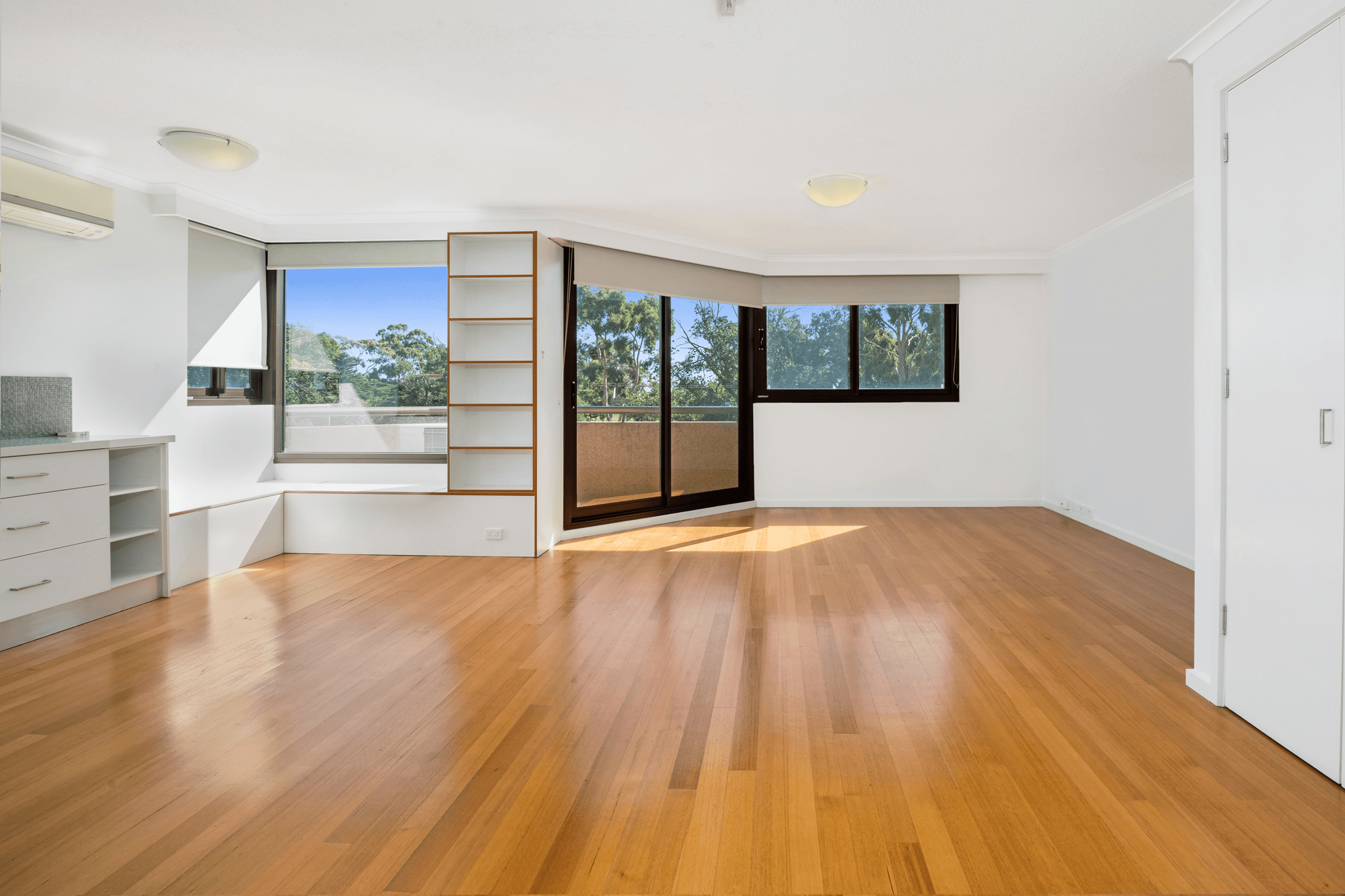 16/27 Queens Road, Melbourne, VIC 3004