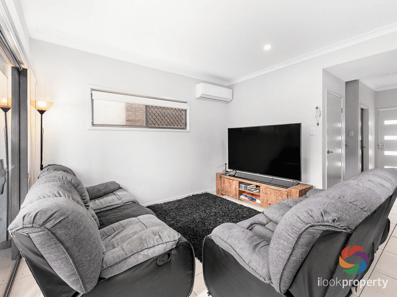 2/119 Wadeville Street, Heathwood, QLD 4110