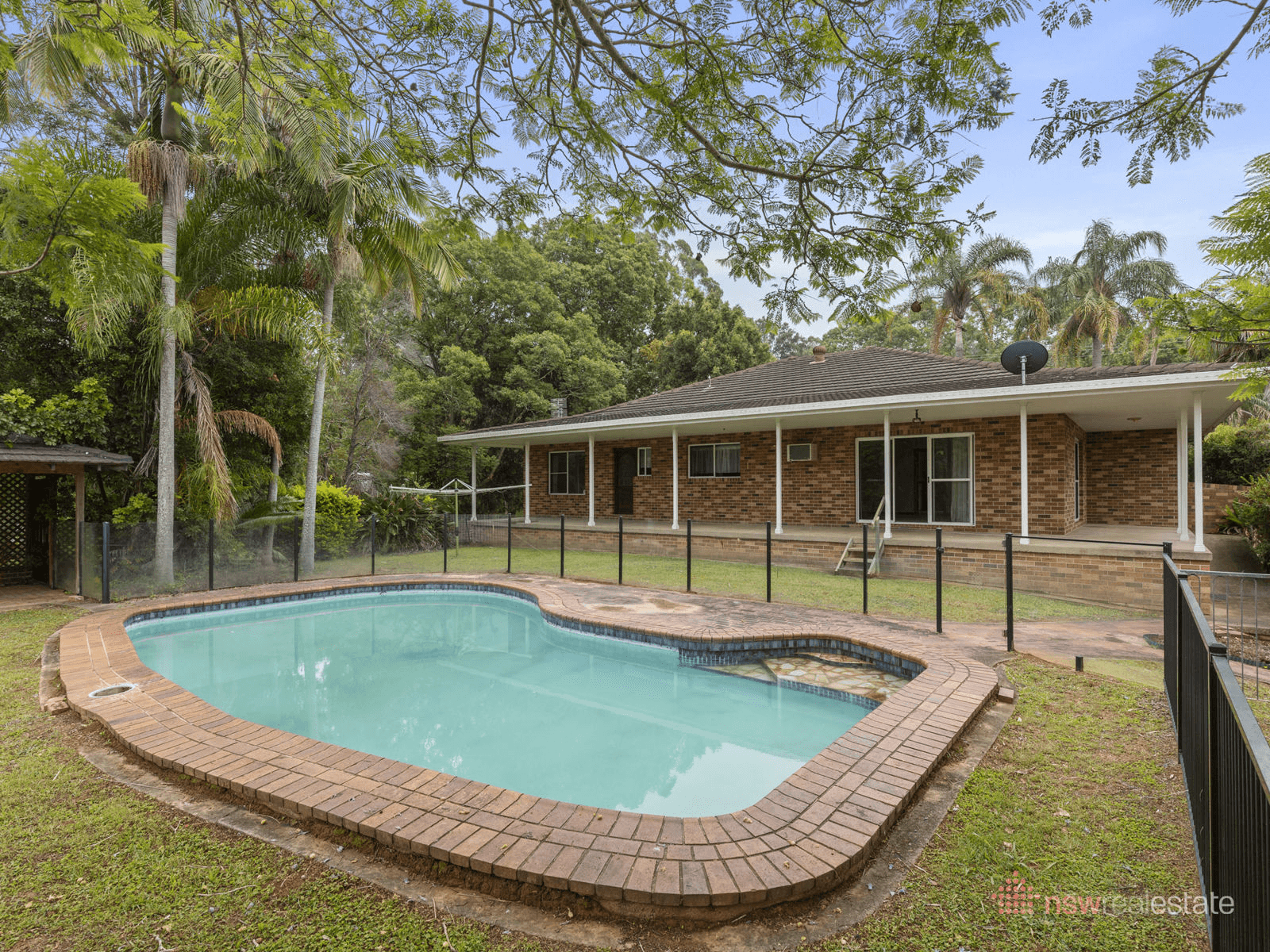 201 McAlpine Way, BOAMBEE, NSW 2450