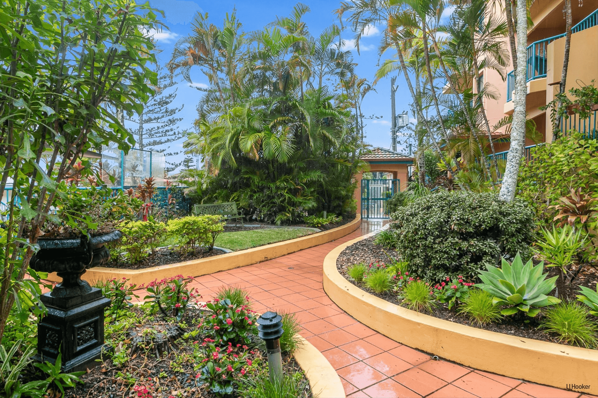 5/27-29 Dutton Street, Coolangatta, QLD 4225