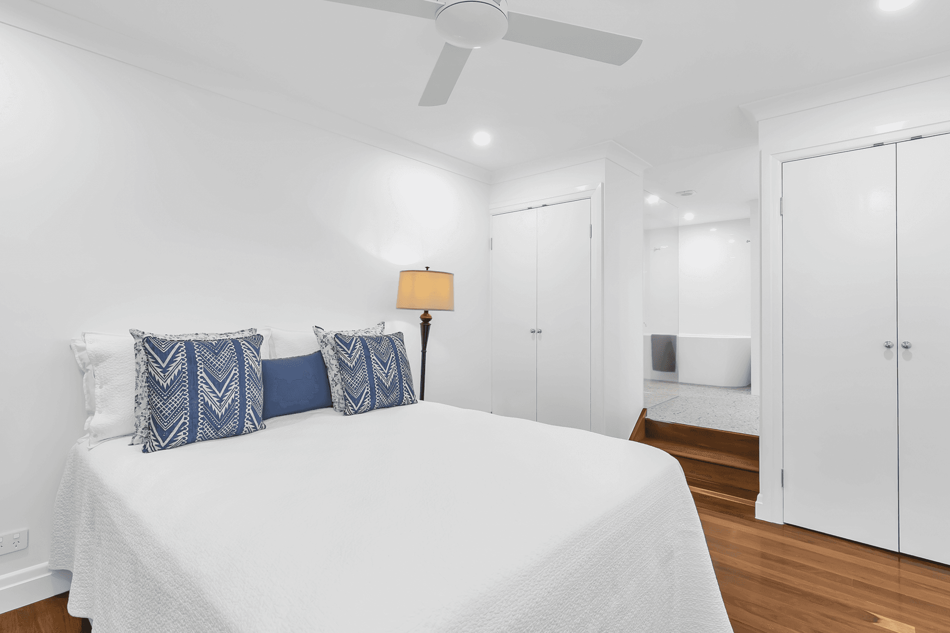 1 Palm Avenue, Fairfield, QLD 4103