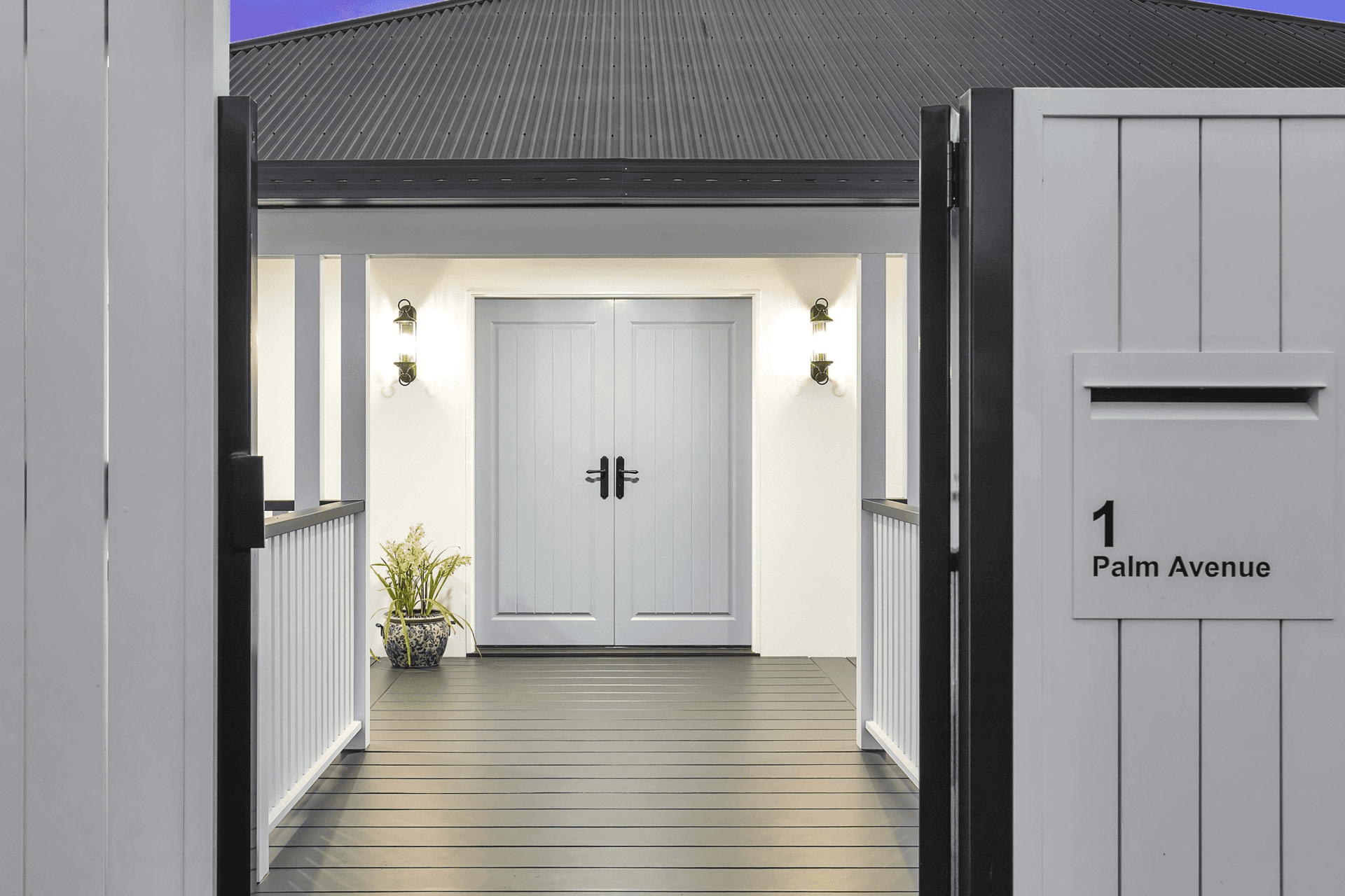 1 Palm Avenue, Fairfield, QLD 4103