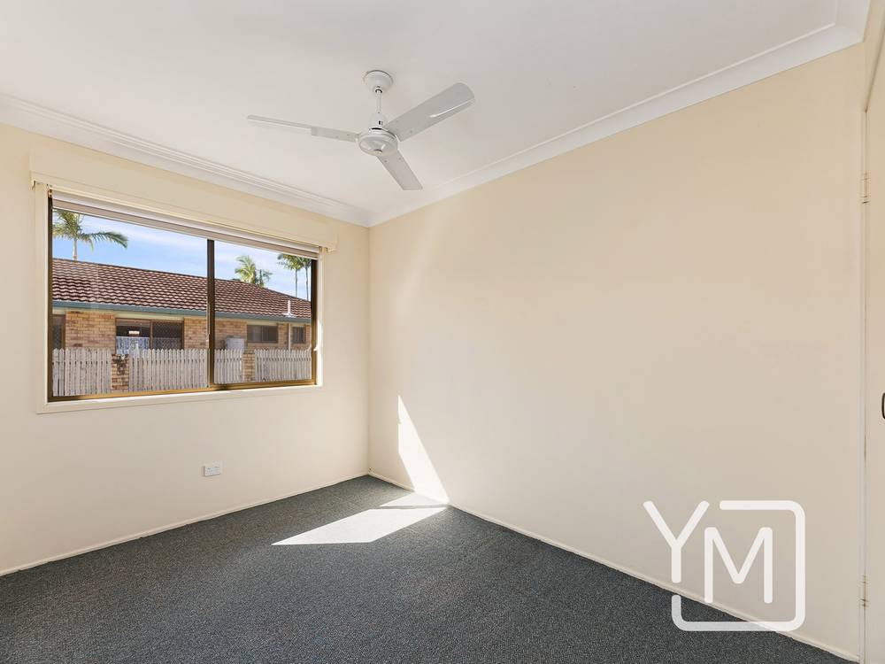 1/2 Blaxland Street, GOLDEN BEACH, QLD 4551