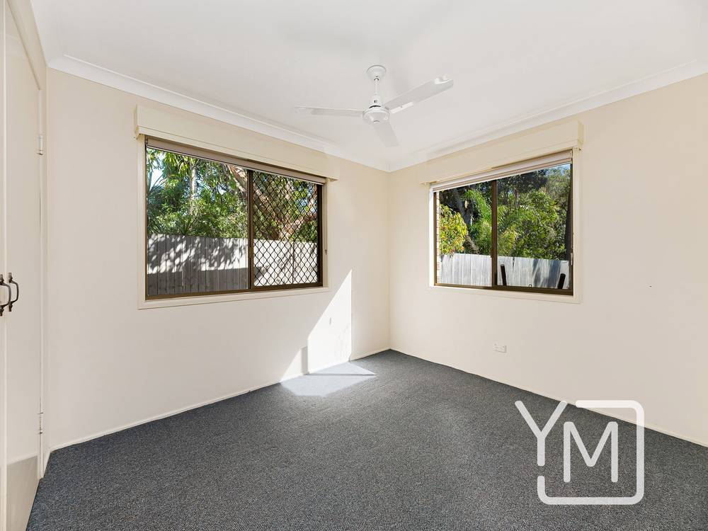 1/2 Blaxland Street, GOLDEN BEACH, QLD 4551