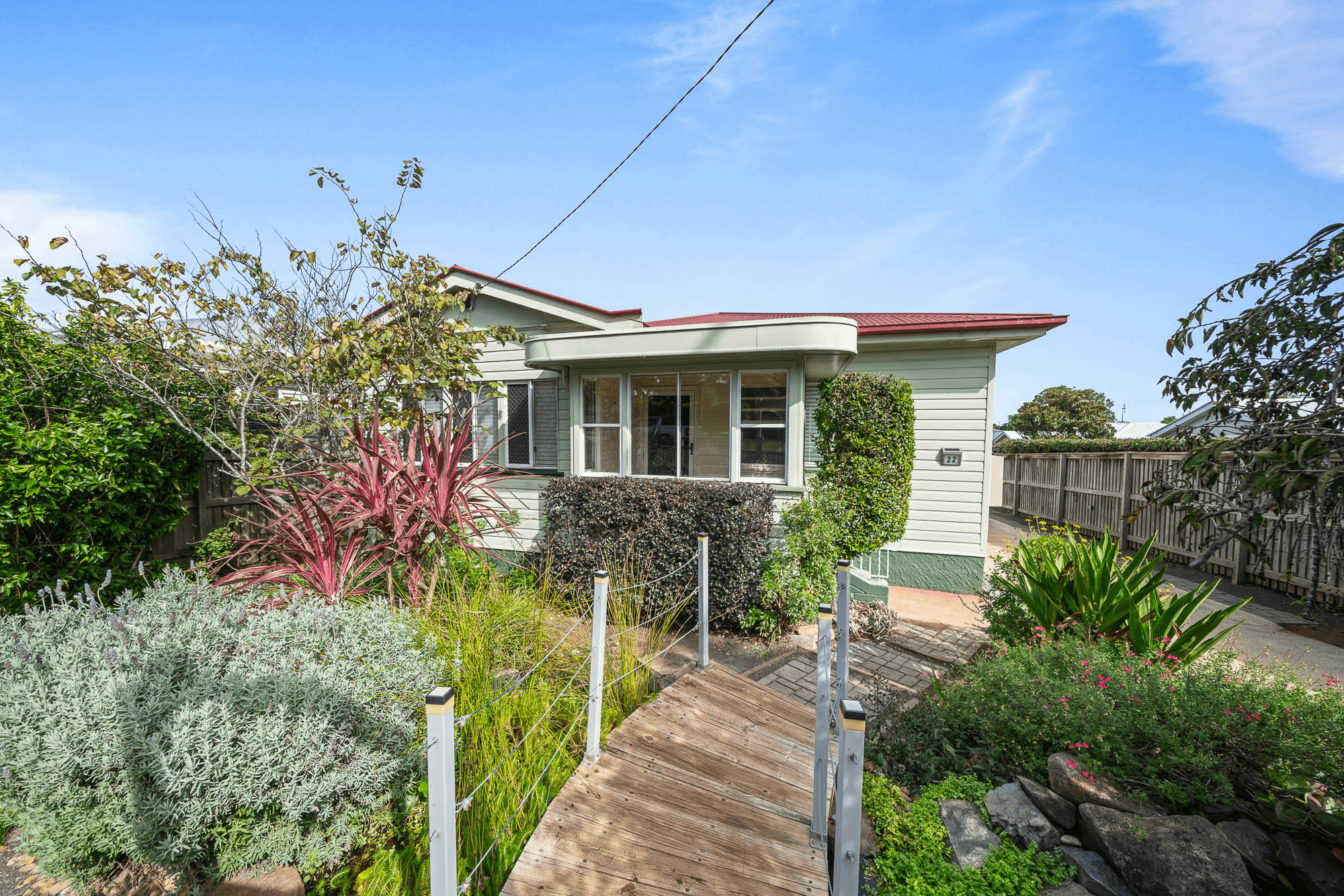 22 Rhyde Street, Mount Lofty, QLD 4350