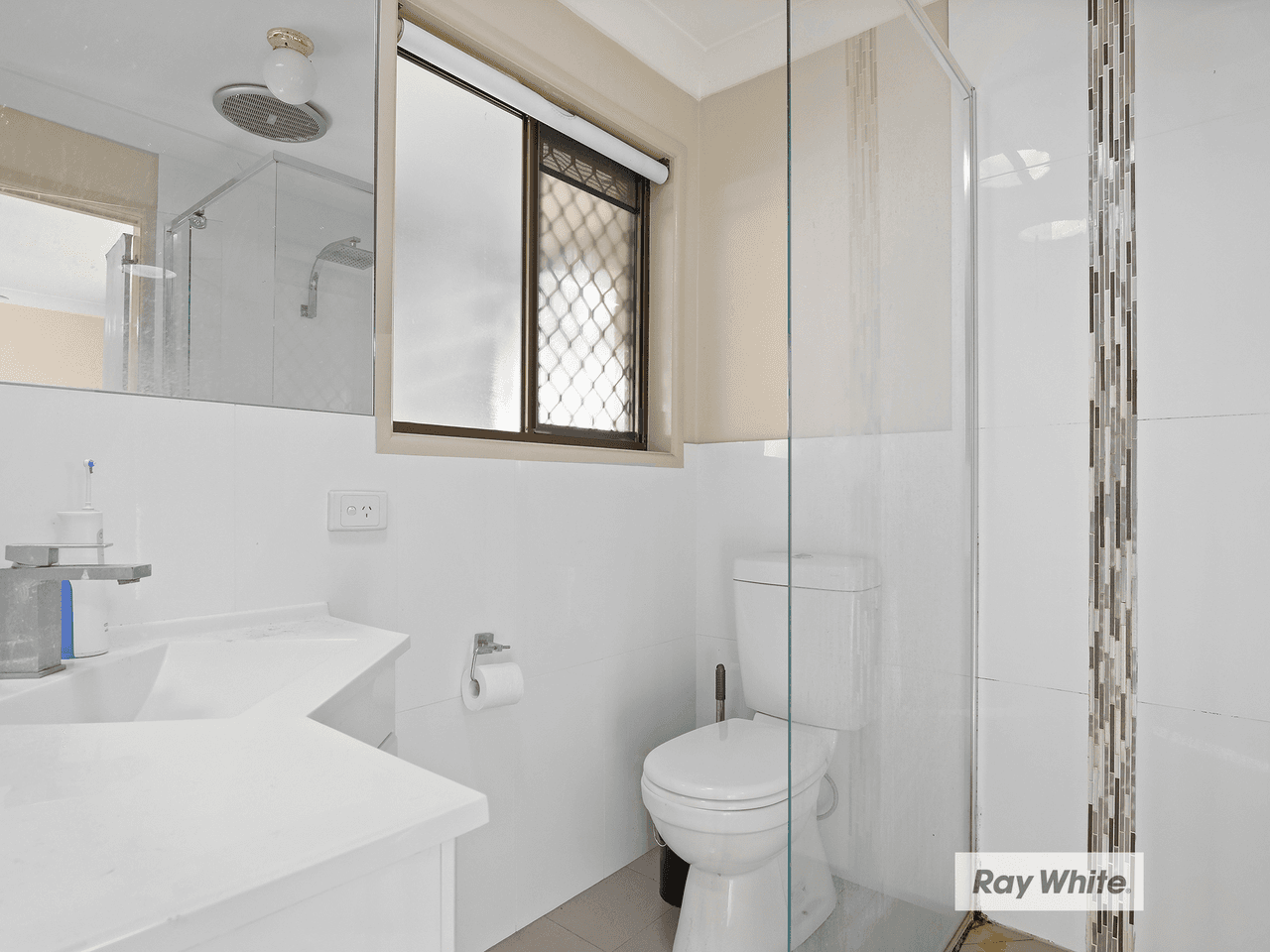 2 Jarrah Place, DURACK, QLD 4077