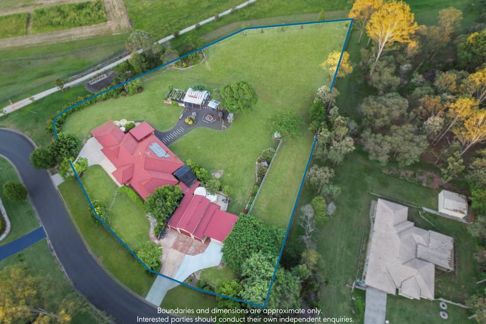 89 Cabernet Crescent, PINE MOUNTAIN, QLD 4306