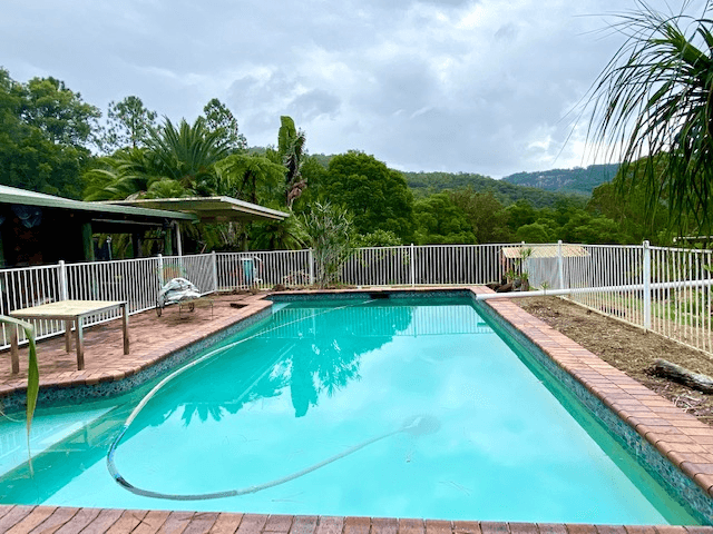 2 Mystery Road, GUANABA, QLD 4210