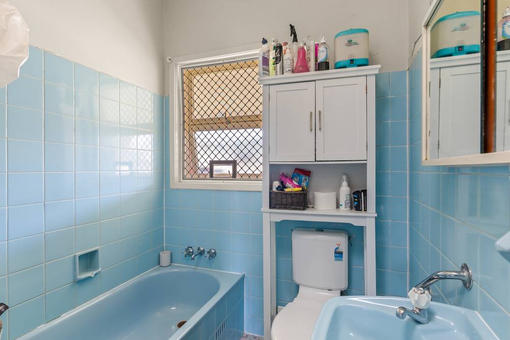 21 Kevin Street, Mannering Park, NSW 2259