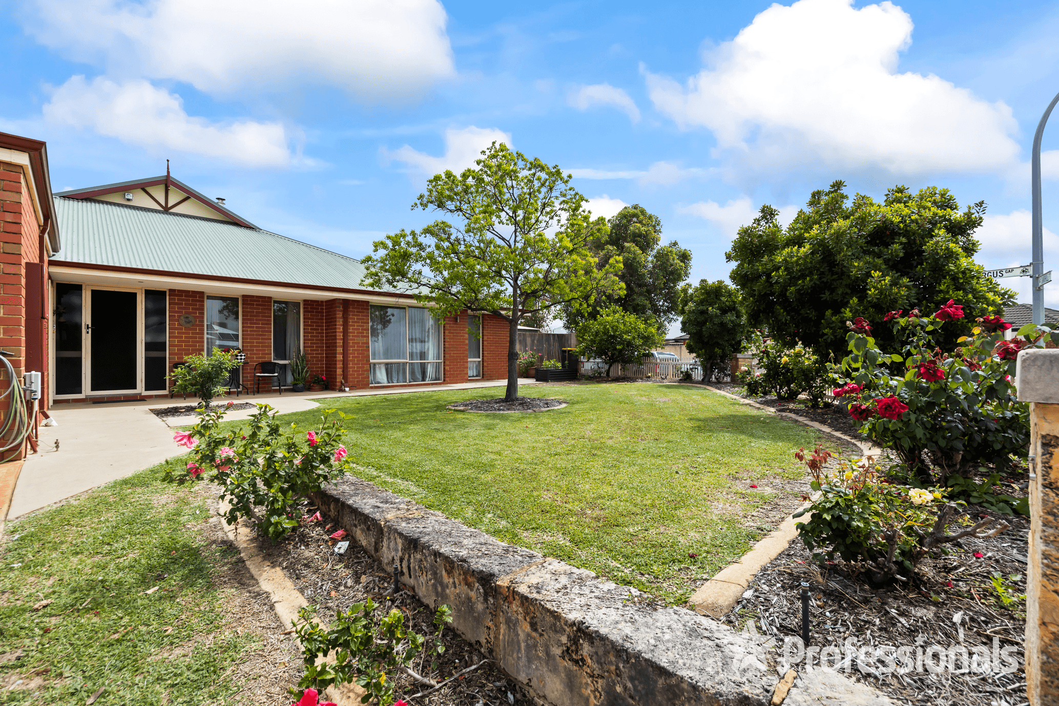 34 Oakhill Heights, ELLENBROOK, WA 6069