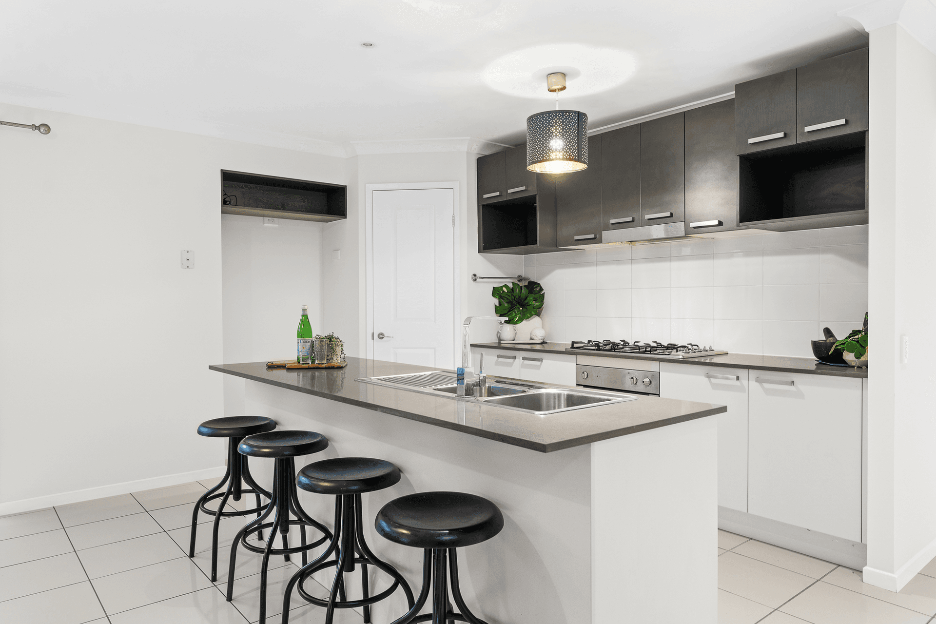 4 Tea Tree Street, Heathwood, QLD 4110