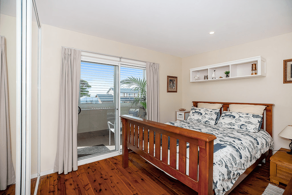 60 Sunlight Parade, FISHING POINT, NSW 2283