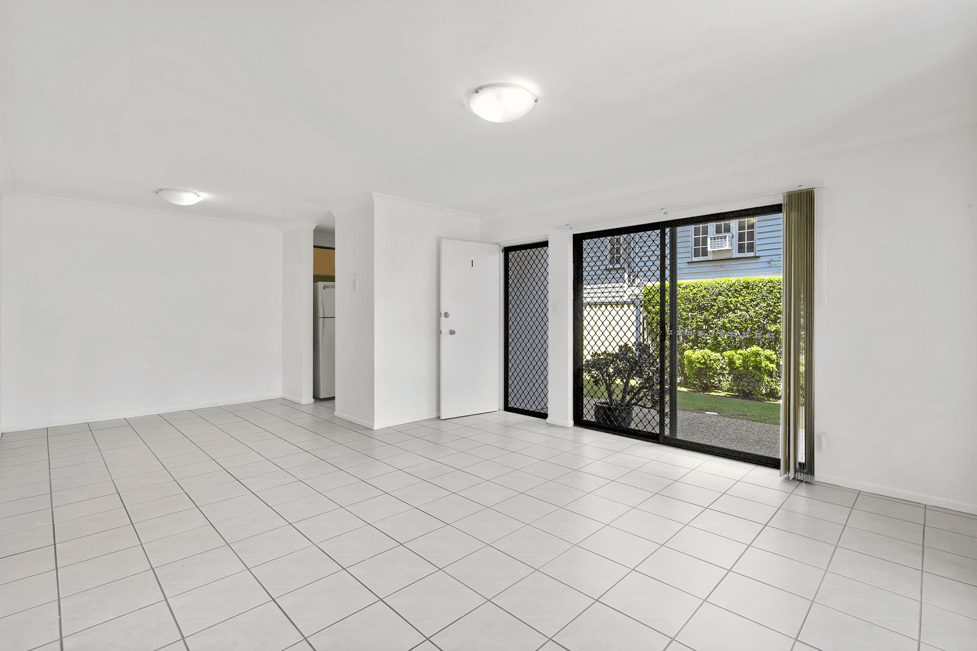 1/46 Crump Street, HOLLAND PARK WEST, QLD 4121