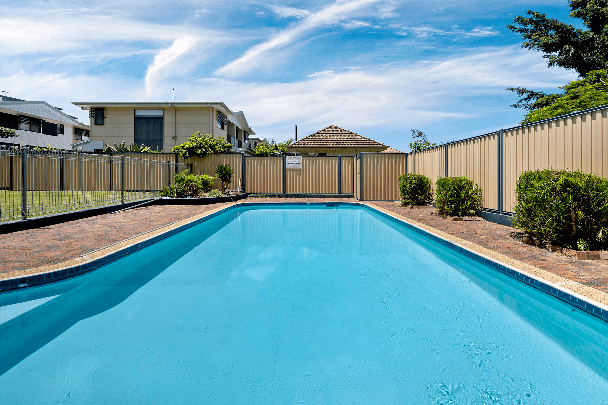 1/46 Crump Street, HOLLAND PARK WEST, QLD 4121