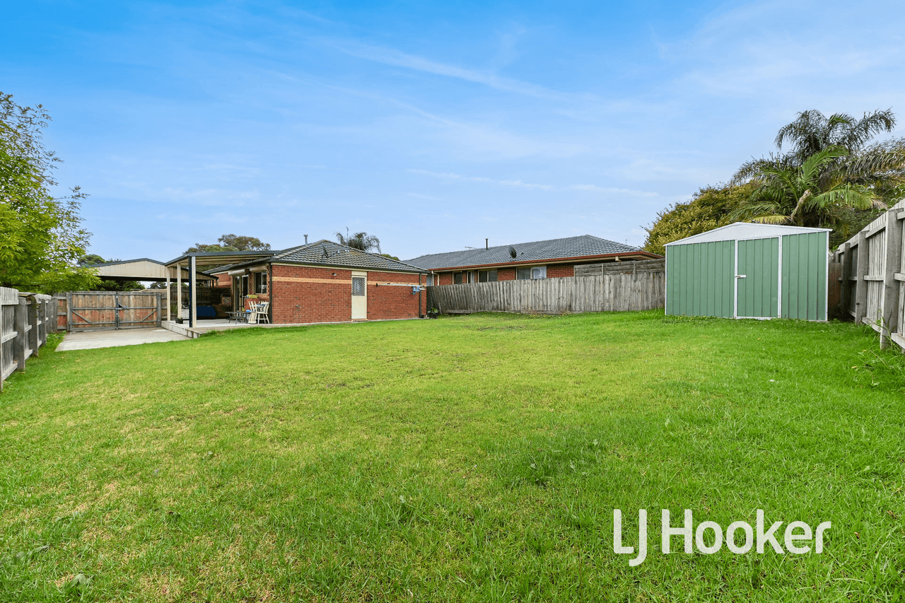 6 McNamara Court, PAKENHAM, VIC 3810