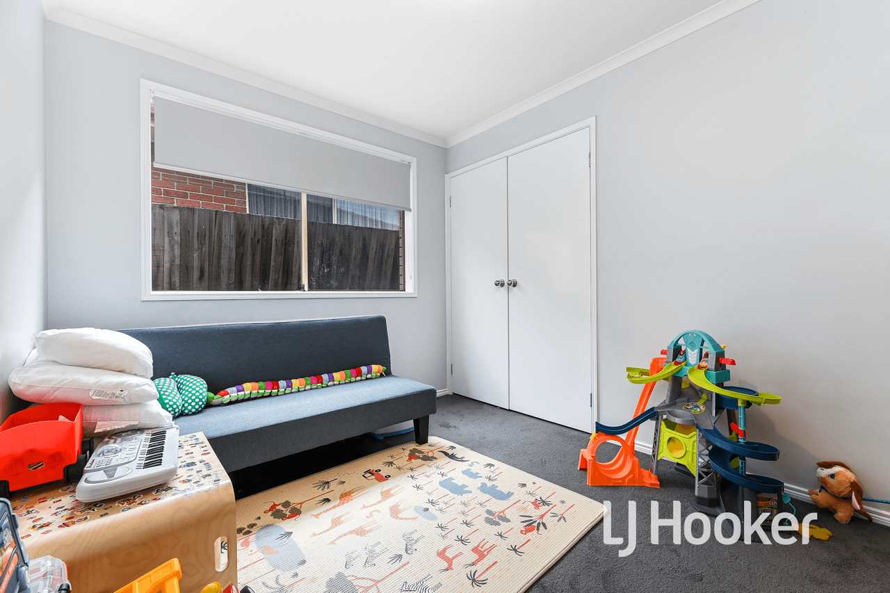 6 McNamara Court, PAKENHAM, VIC 3810