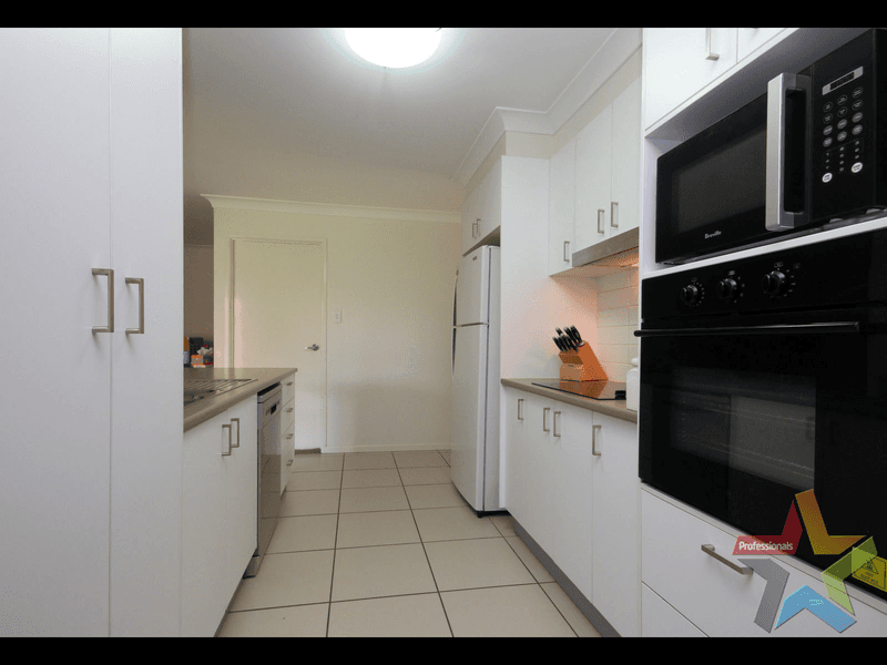 30 Parkwood Street, FERNVALE, QLD 4306