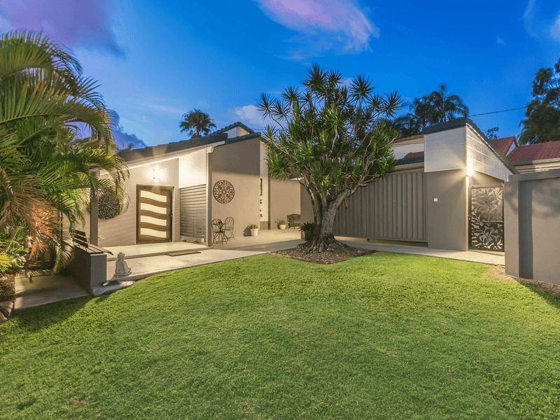 34 Freda Street, ASHMORE, QLD 4214