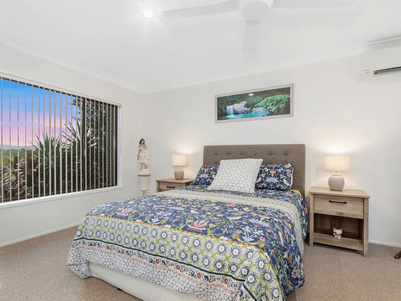 34 Freda Street, ASHMORE, QLD 4214