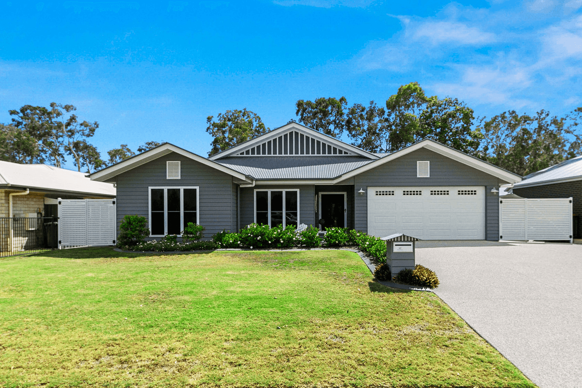 17 Sirenia Drive, Burrum Heads, QLD 4659