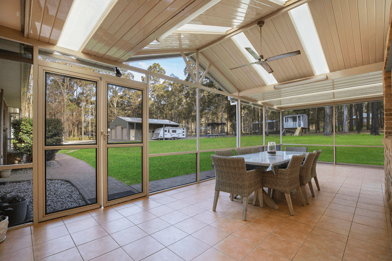 1 Pedeman Place, Jilliby, NSW 2259