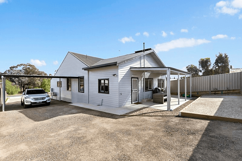 274 Woodward Road, GOLDEN SQUARE, VIC 3555