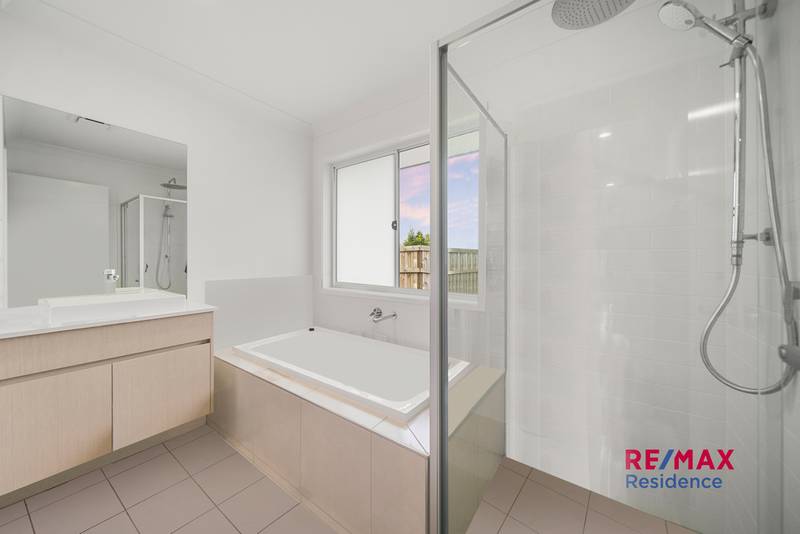 32 Almandin Street, LOGAN RESERVE, QLD 4133