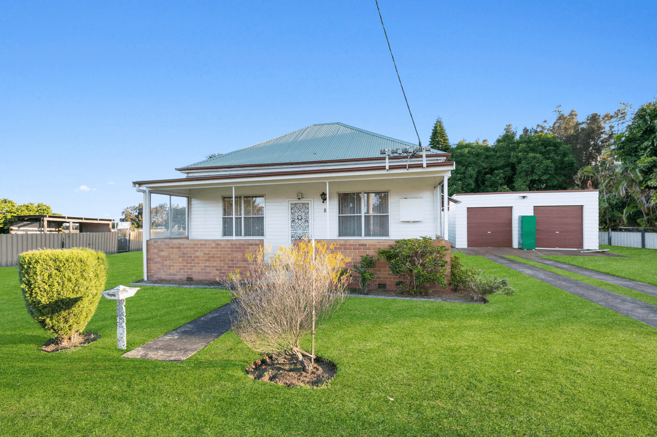 8 Anderson Drive, TARRO, NSW 2322