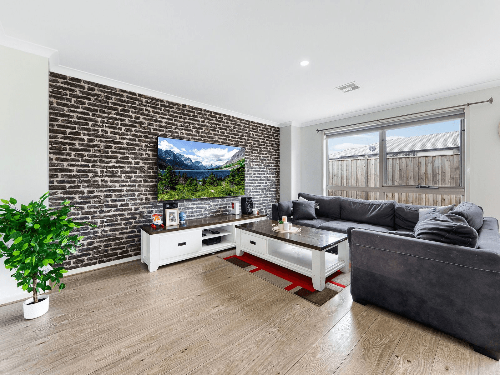 185 Heather Grove, CLYDE NORTH, VIC 3978