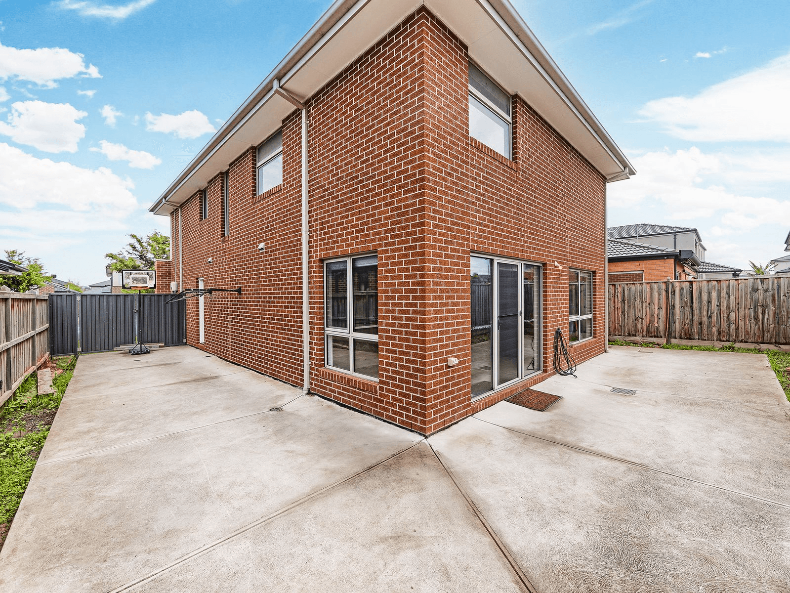 185 Heather Grove, CLYDE NORTH, VIC 3978