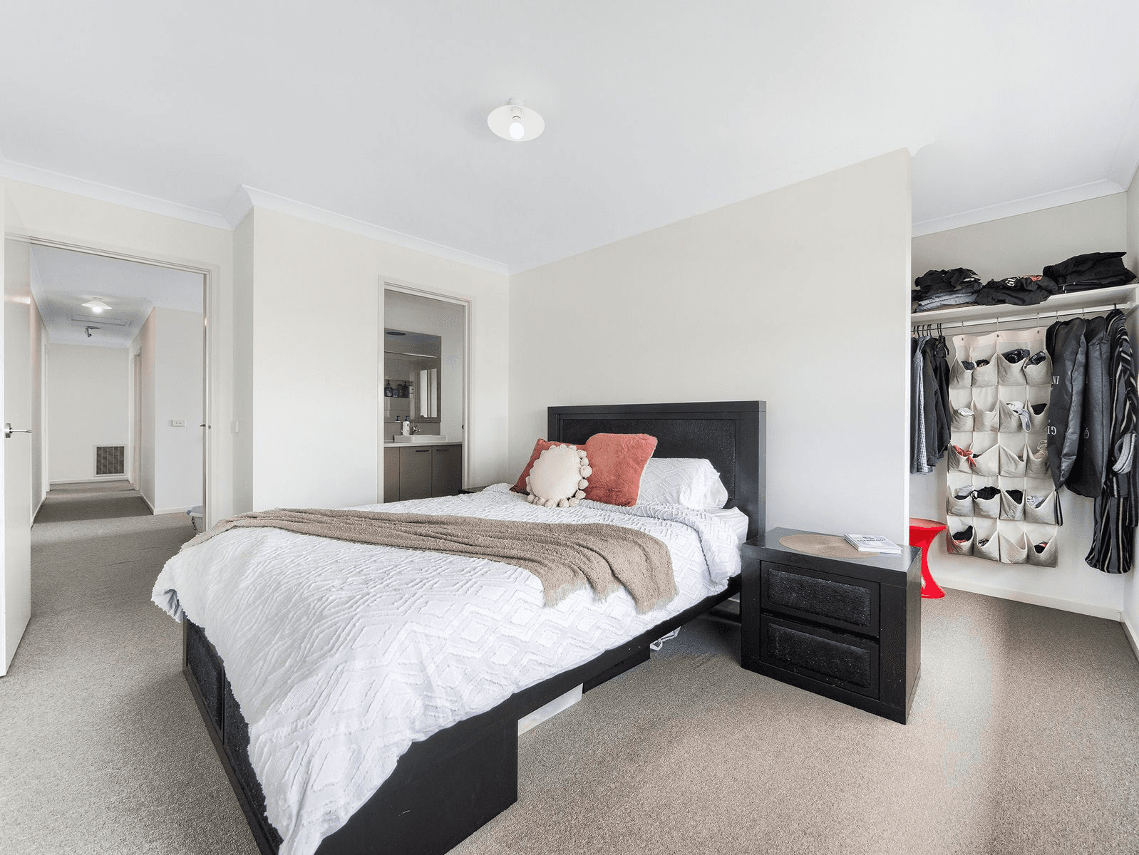 185 Heather Grove, CLYDE NORTH, VIC 3978