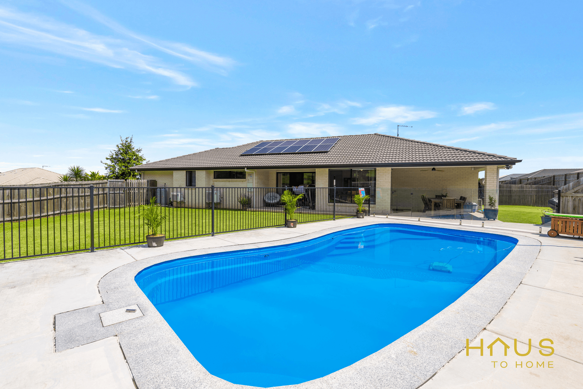 64 Wesley Way, GLENEAGLE, QLD 4285