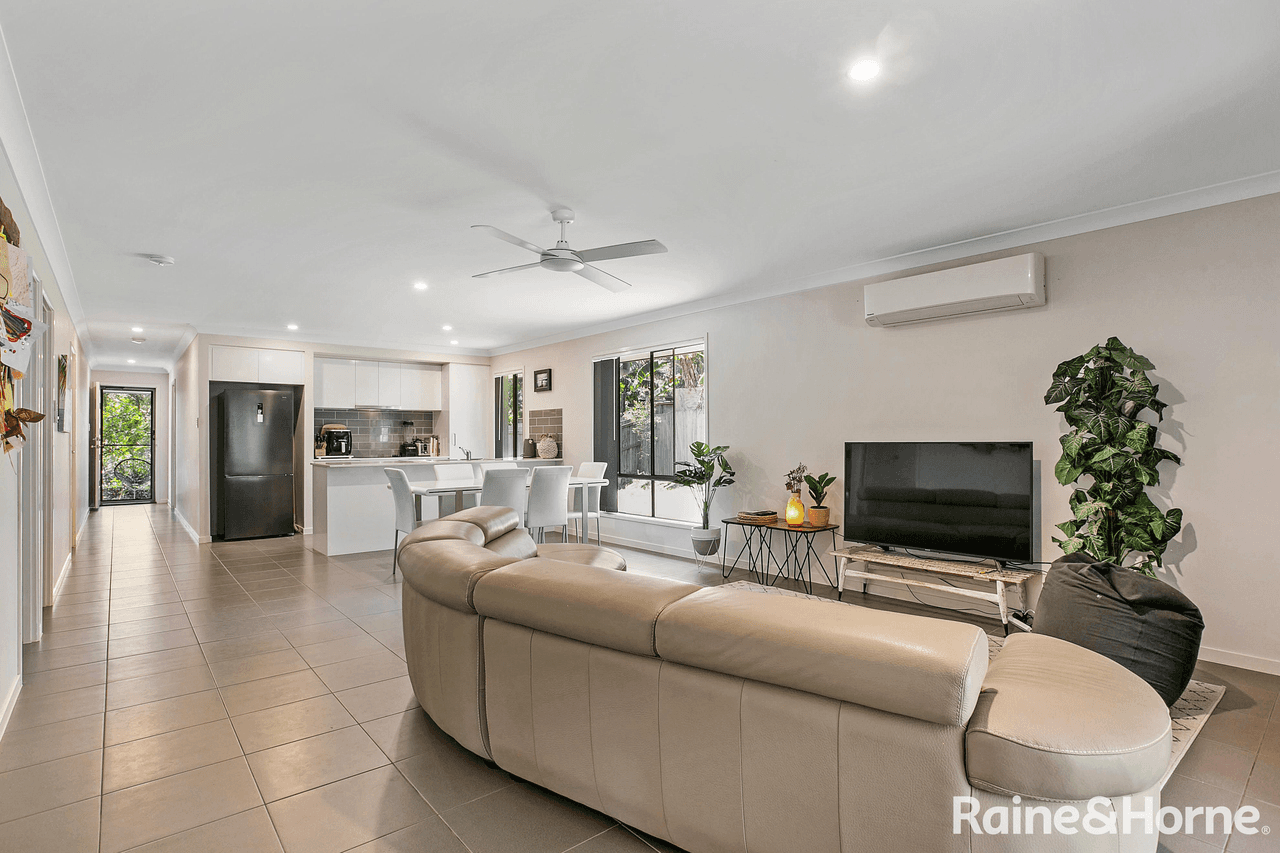 2 Victoria Street, COORAN, QLD 4569