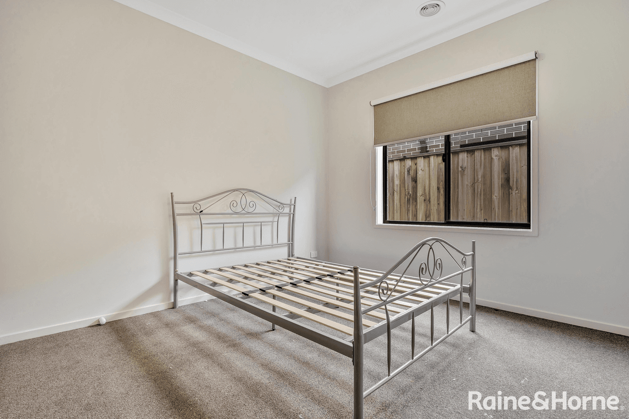 8 Maroon Way, DIGGERS REST, VIC 3427