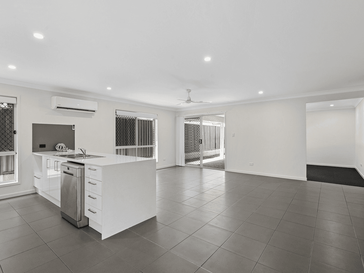 32 Spica Crescent, COOMERA, QLD 4209