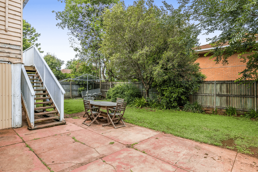 18 Boulton Terrace, TOOWOOMBA CITY, QLD 4350