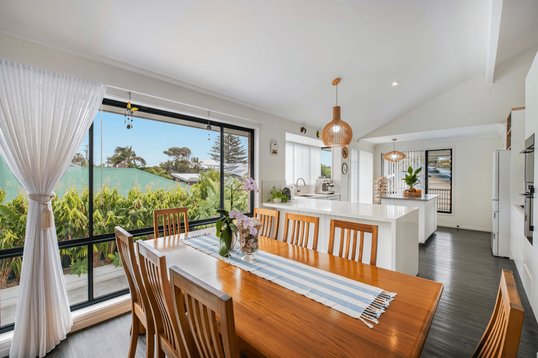 126 Bay Road, Toowoon Bay, NSW 2261