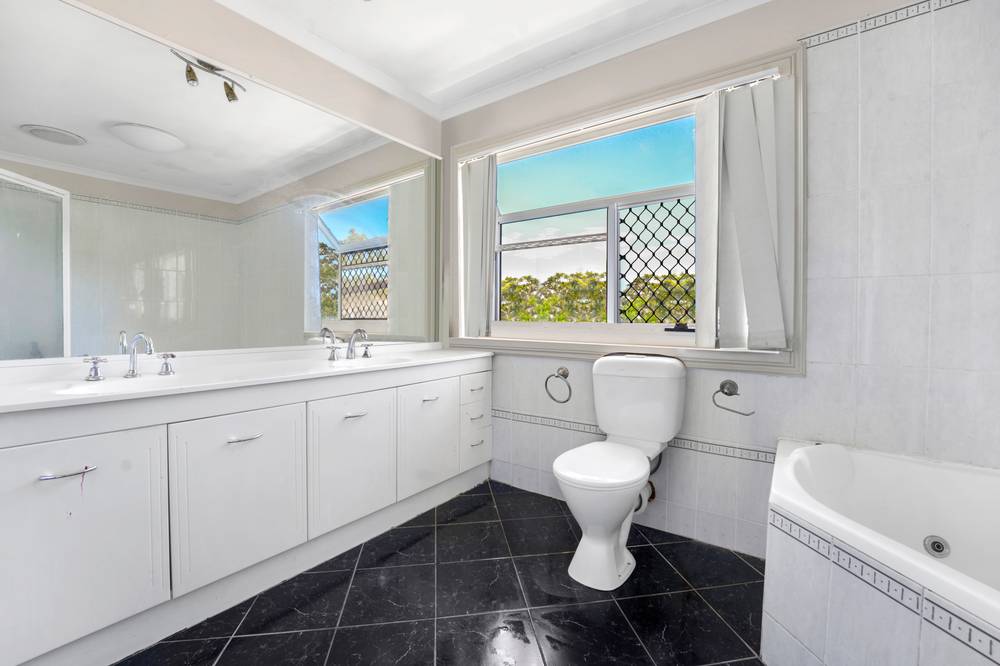 39 Philip Street, SOUTH GLADSTONE, QLD 4680