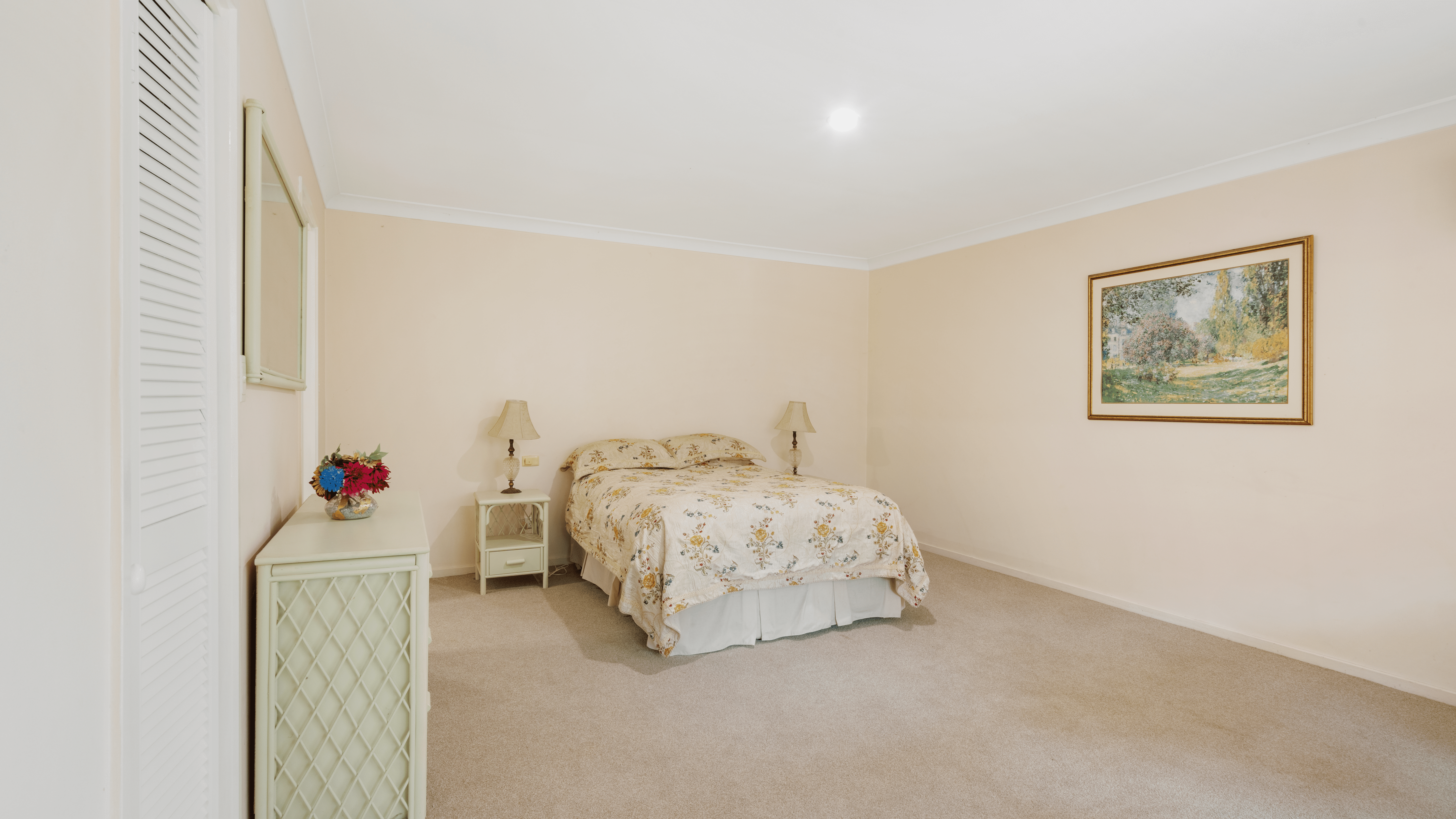 6 Doveton Crescent, MOUNT WARREN PARK, QLD 4207