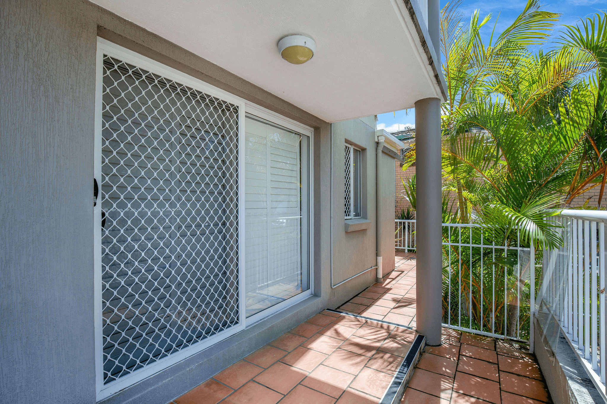 7/7-9 Illawong Street, CHEVRON ISLAND, QLD 4217