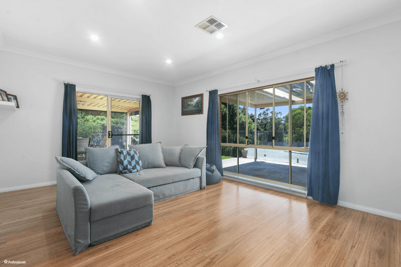 17 Adelaide North Road, WATERVALE, SA 5452