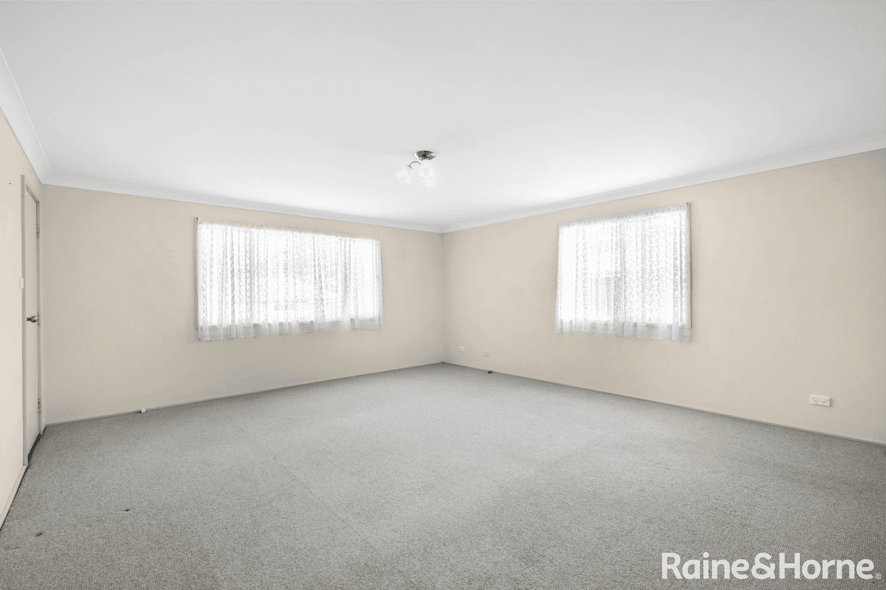 13  Renown Avenue, SHOALHAVEN HEADS, NSW 2535