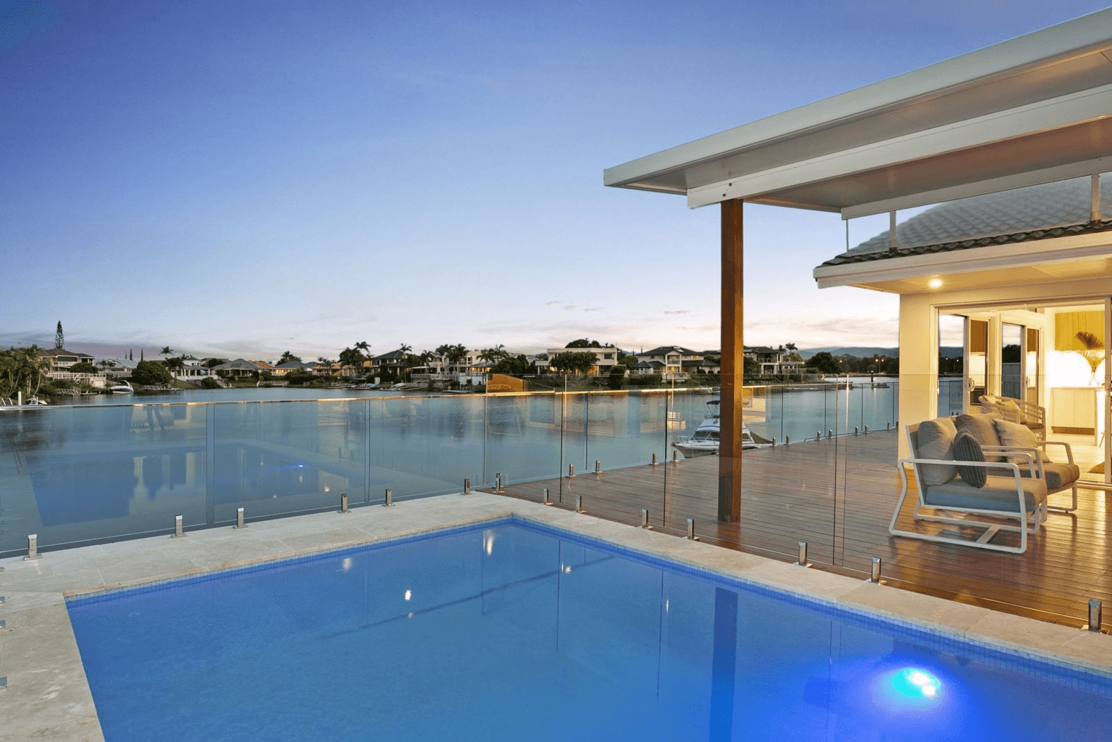 18 Santabelle Crescent, Clear Island Waters, QLD 4226