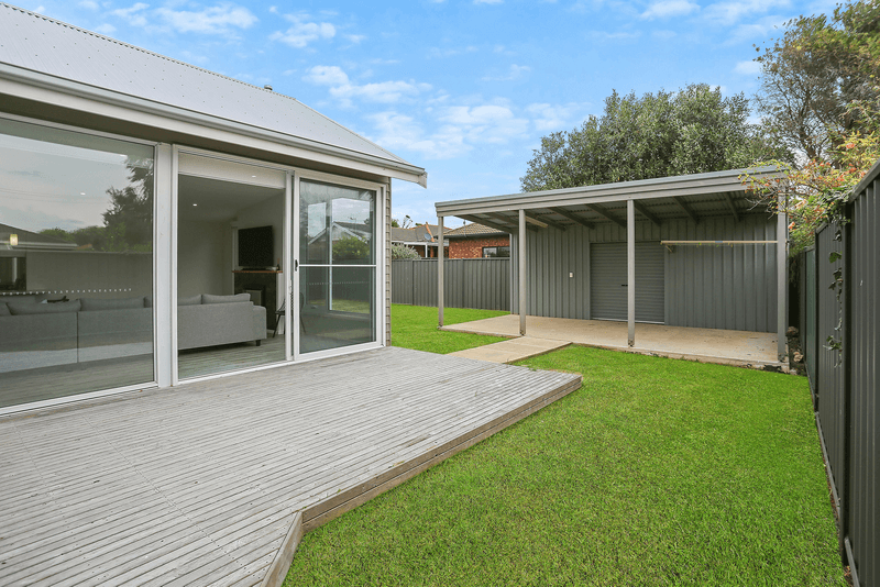 2/17 Osmonds Lane, PORT FAIRY, VIC 3284