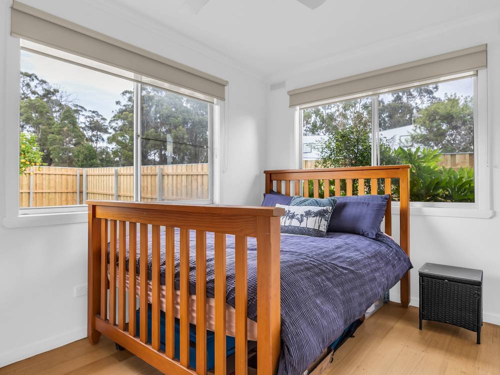 5 Hunter Street, MALLACOOTA, VIC 3892