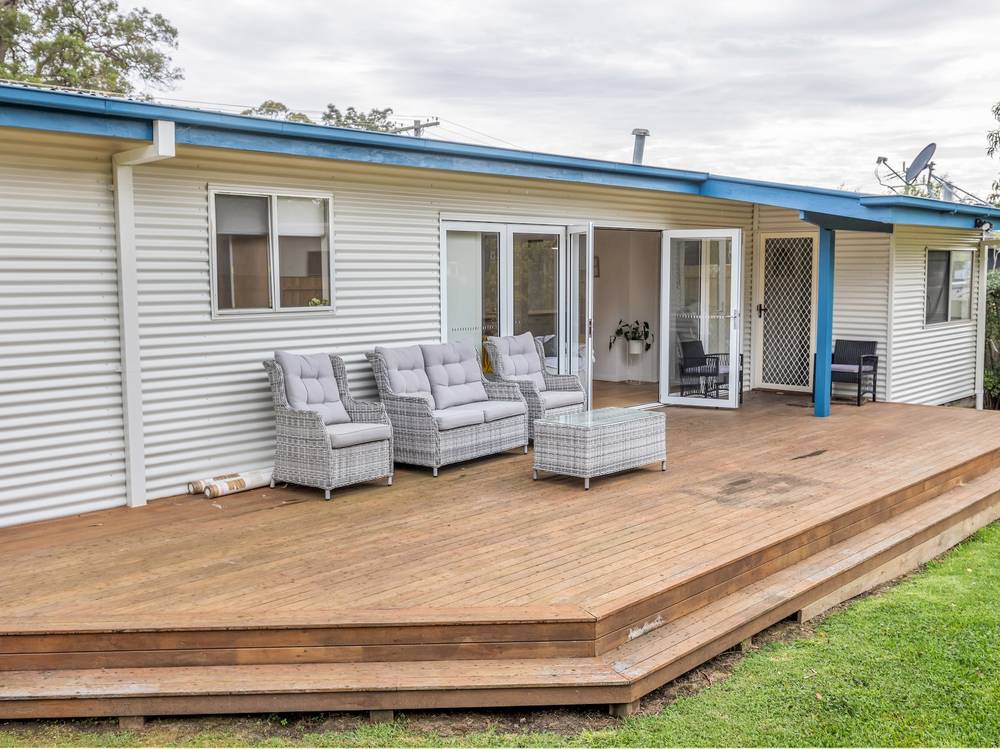 5 Hunter Street, MALLACOOTA, VIC 3892